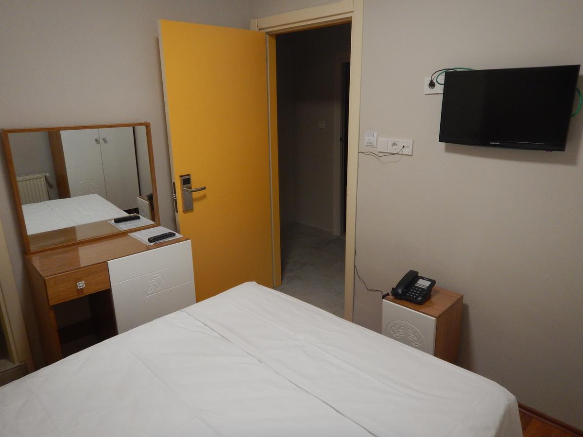 Ipek Hotel บาลึคเคสิจ ภายนอก รูปภาพ